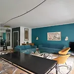 Apartment 7 Iconic In Historic Eiffel Invalides District