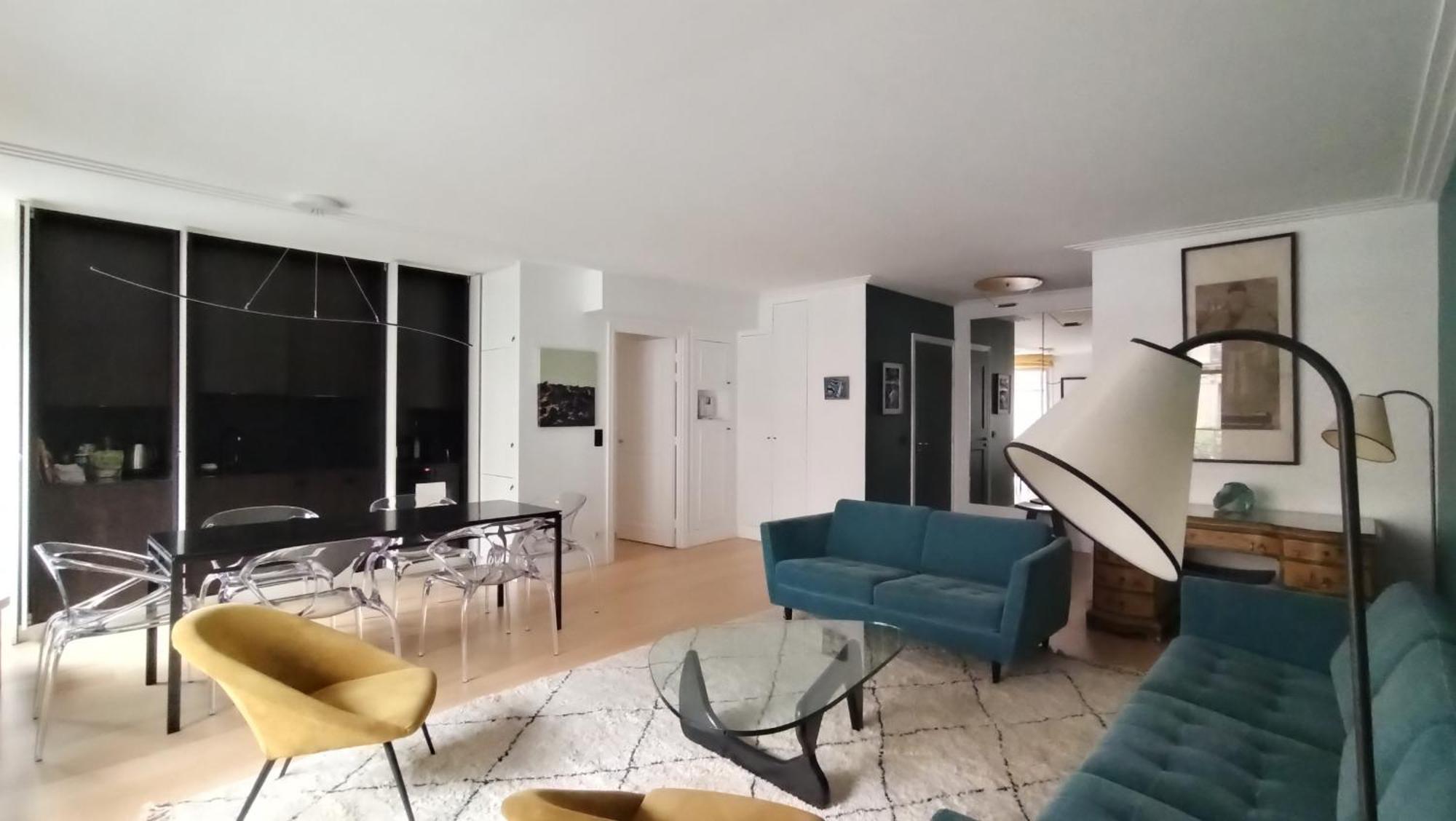 7 Iconic In Historic Eiffel Invalides District